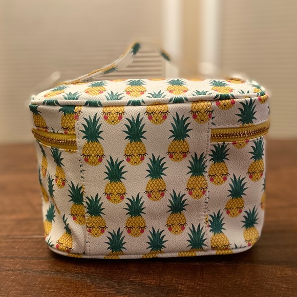 Good Vibes Only Pineapple Cosmetic Carrying Case With Handle - Picture 6 of 12